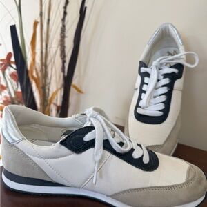 Sam Edelman Reve White, Black and Gray Women’s Lace-Up Sneakers